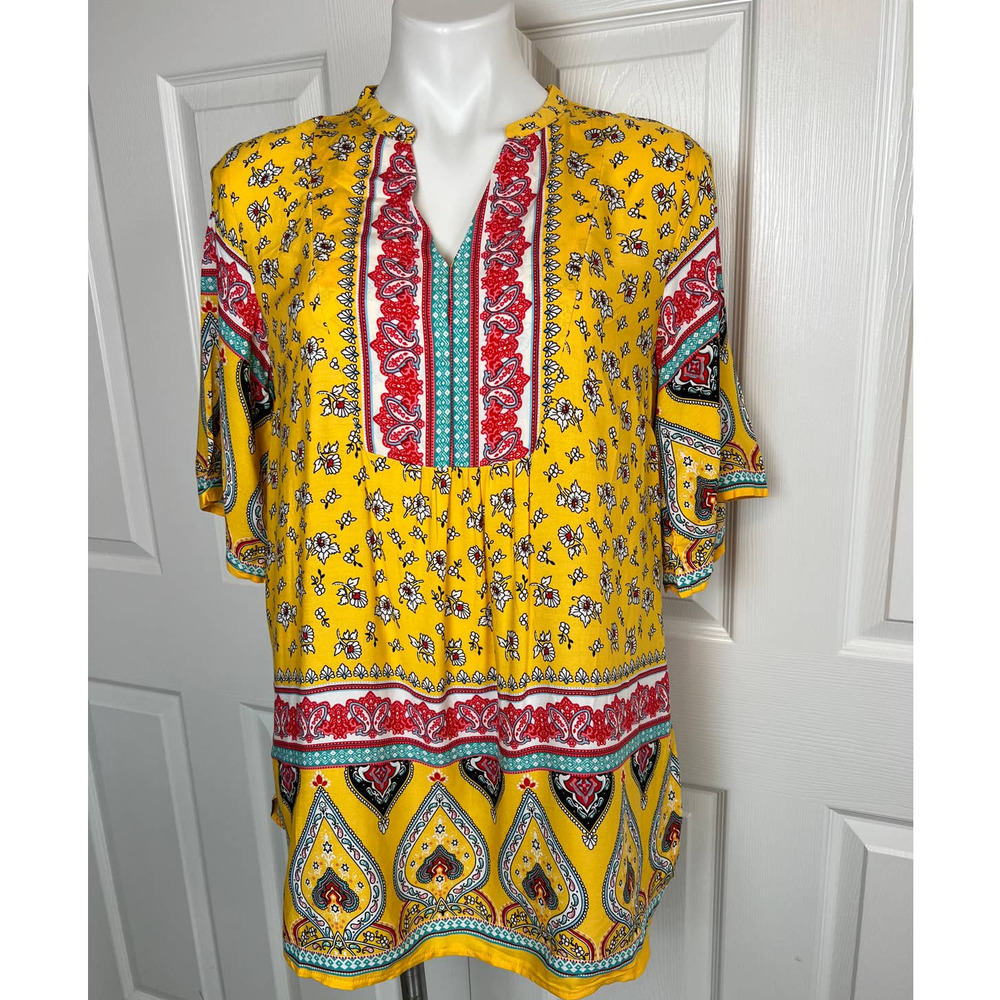 Weekend By Suzanne Betro Top Size M NEW!